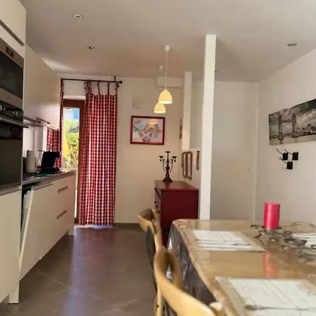 70m2, Entree Autonome, Lit 180x200, Terrasse Privee, Parking Gratuit Bramois