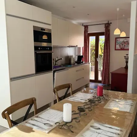 70m2, Entrée Autonome, Lit 180x200, Terrasse Privée, Parking Gratuit Bremis